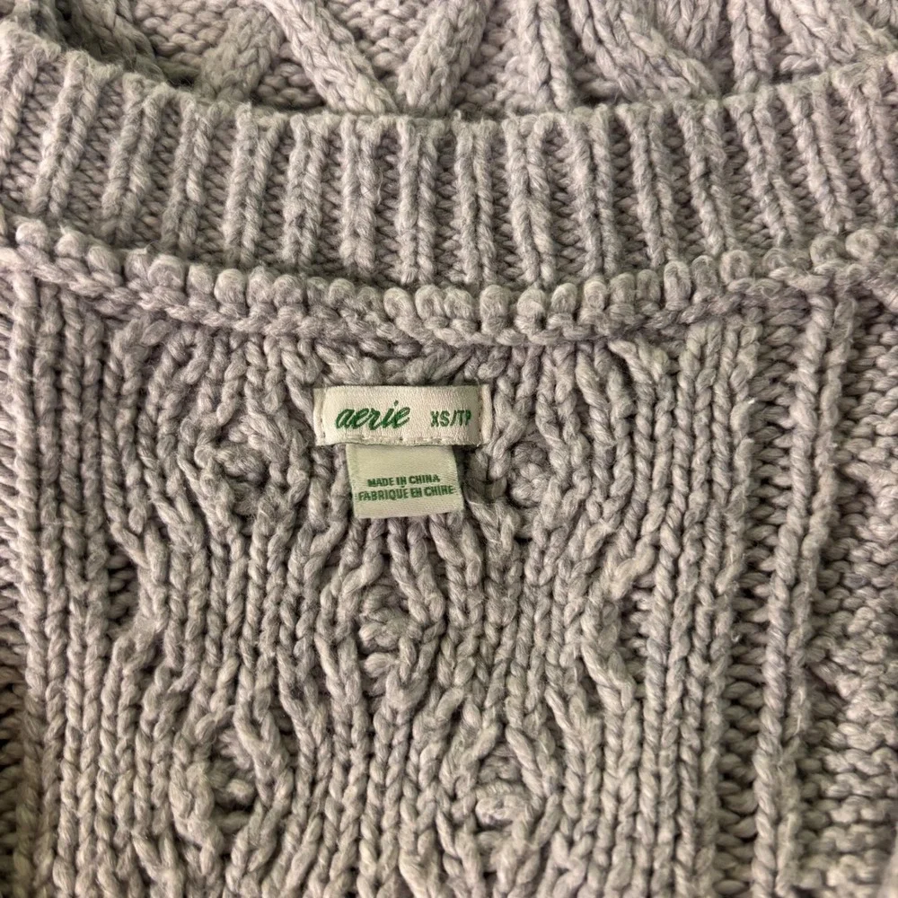Aerie Gray Cable Knit Sweater Vest Cropped Sleeveless Pullover XS - Picture 4 of 6